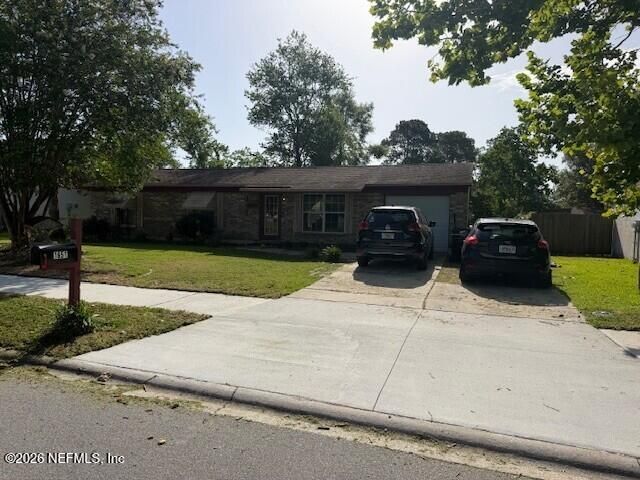1651 LISA DAWN Drive, Middleburg, FL 32068