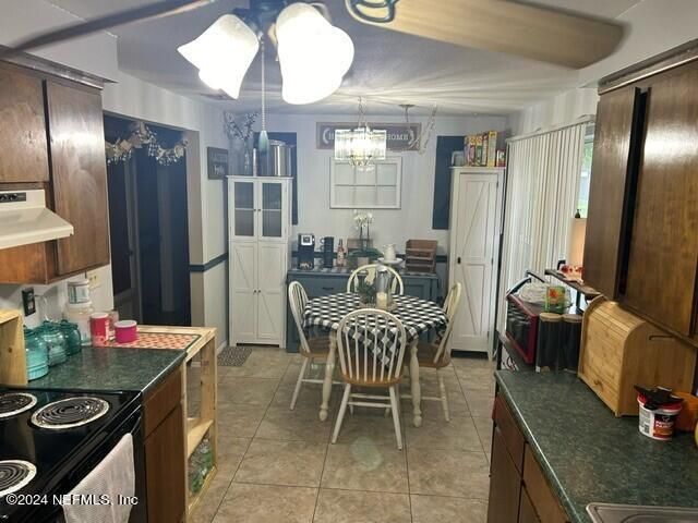 1651 LISA DAWN Drive, Middleburg, FL 32068