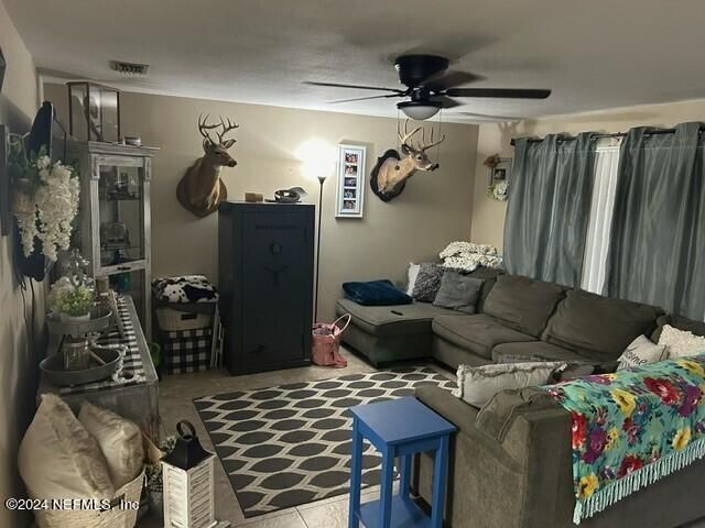 1651 LISA DAWN Drive, Middleburg, FL 32068
