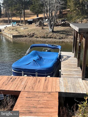 5402 SPINNAKER WAY, Mineral, VA 23117