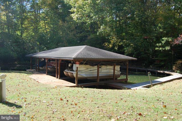 5402 SPINNAKER WAY, Mineral, VA 23117