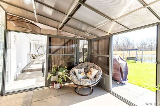 9574 English Ivy Court, Clarence, NY 14032