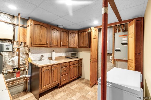 9574 English Ivy Court, Clarence, NY 14032