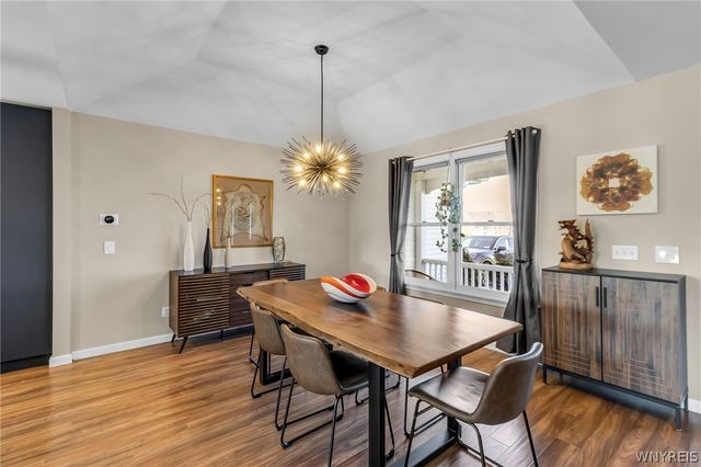 9574 English Ivy Court, Clarence, NY 14032