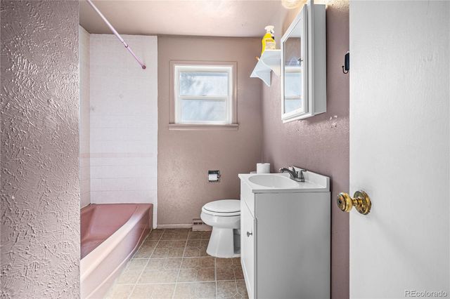 1528 Alexander Circle, Pueblo, CO 81001