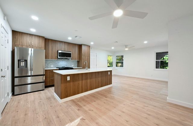 4611 Goliad LN, Austin, TX 78745