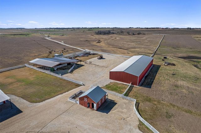 5300 County Road 424, Taylor, TX 76574