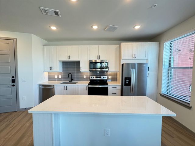 11604 Stonehollow Dr 235, Austin, TX 78758