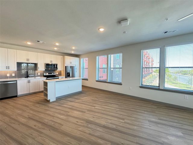 11604 Stonehollow Dr 235, Austin, TX 78758
