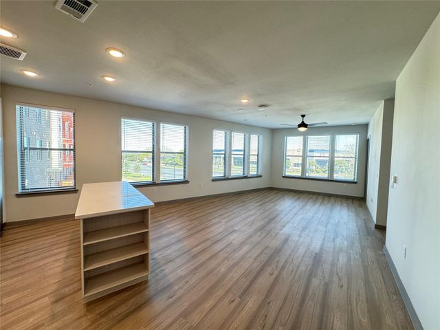 11604 Stonehollow Dr 235, Austin, TX 78758