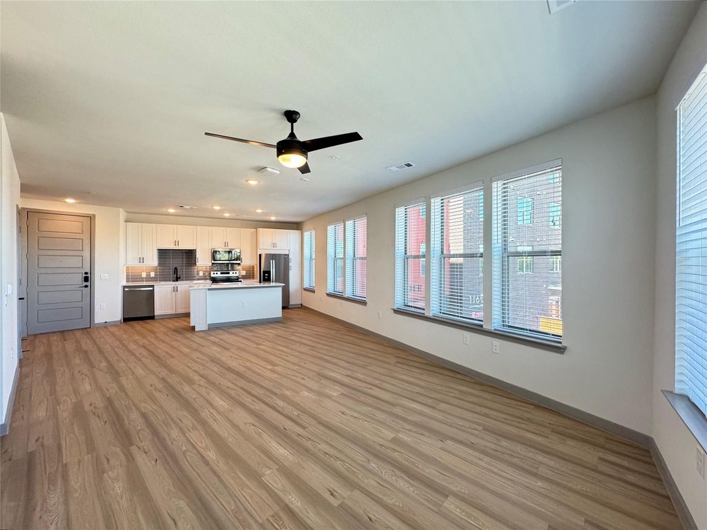 11604 Stonehollow Dr 235, Austin, TX 78758