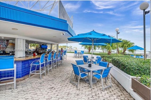 999 Brickell Bay Dr 2007, Miami, FL 33131