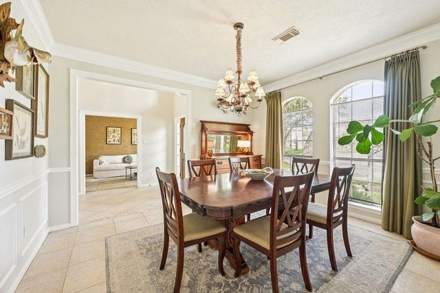 2202 Castle Bay Drive, League City, TX 77573