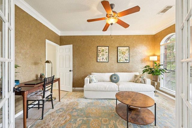 2202 Castle Bay Drive, League City, TX 77573