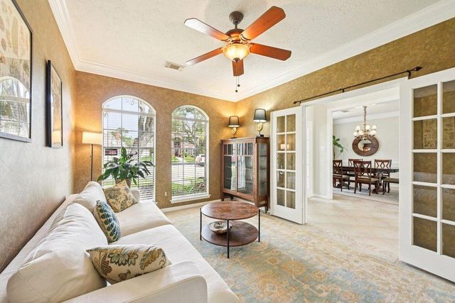 2202 Castle Bay Drive, League City, TX 77573