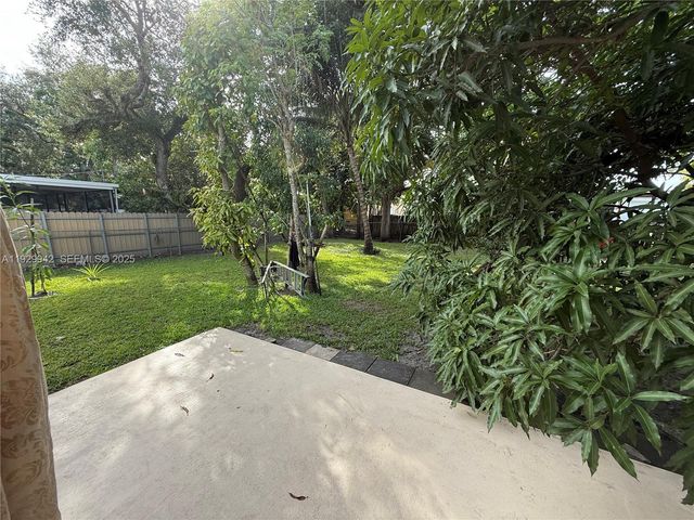 14630 NE 5th Court, Miami, FL 33161