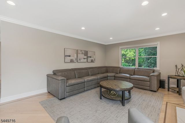 331 Arlington Ave, South Plainfield Boro, NJ 07080