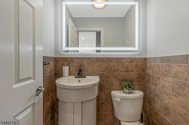 331 Arlington Ave, South Plainfield Boro, NJ 07080