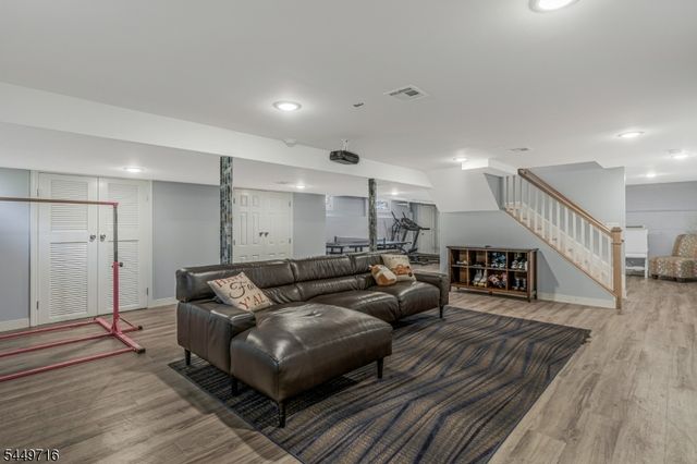 331 Arlington Ave, South Plainfield Boro, NJ 07080