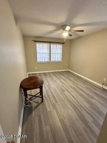 164 Kingbird Circle, Daytona Beach, FL 32119