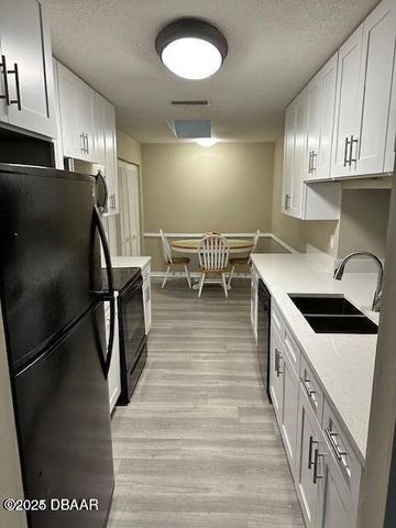 164 Kingbird Circle, Daytona Beach, FL 32119