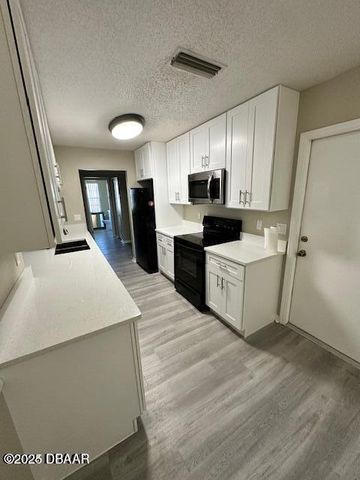 164 Kingbird Circle, Daytona Beach, FL 32119