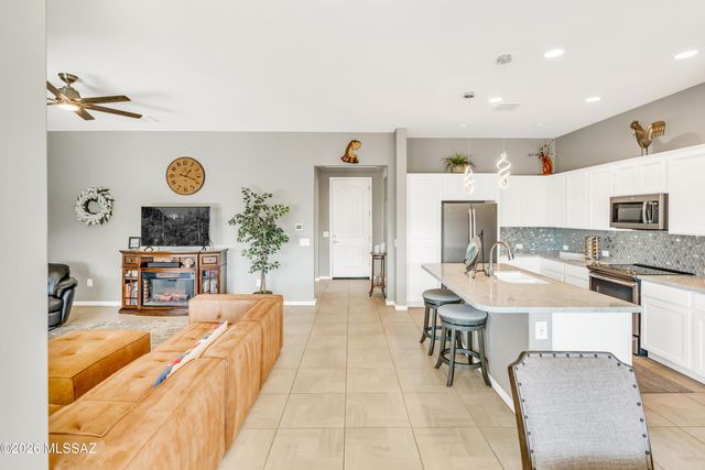 31496 S Tamarisk Place, Oracle, AZ 85623