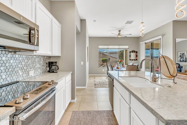 31496 S Tamarisk Place, Oracle, AZ 85623