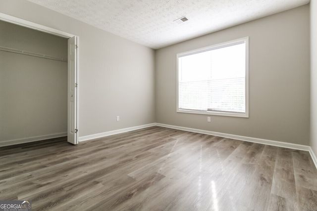 1520 Rose Pointe Drive, Loganville, GA 30052