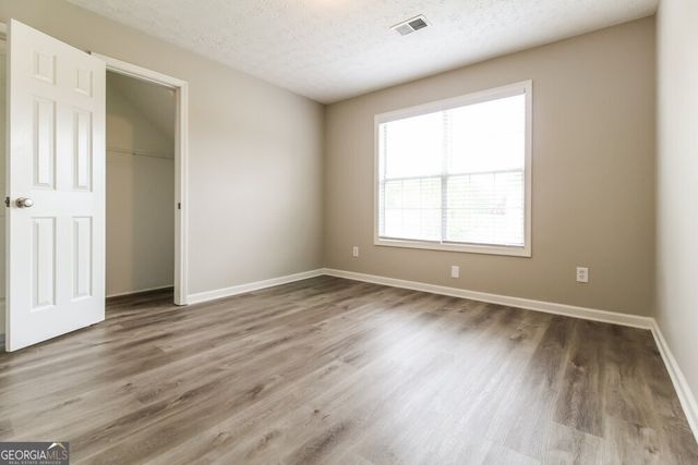 1520 Rose Pointe Drive, Loganville, GA 30052