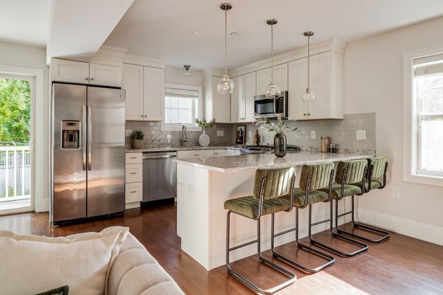 115 Harvey Street 1, Cambridge, MA 02140