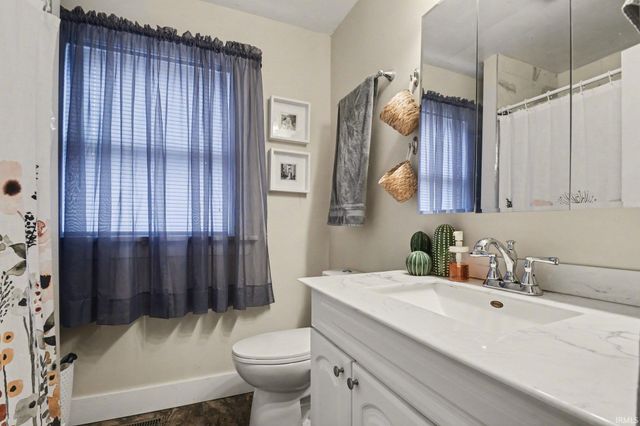 112 W Grove Street, Mishawaka, IN 46545