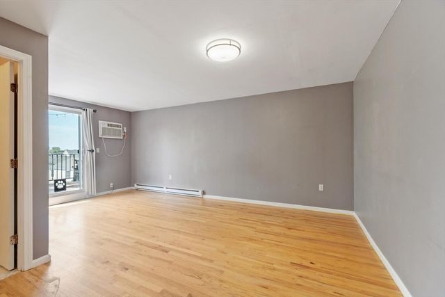 880 Broadway 5, Revere, MA 02151