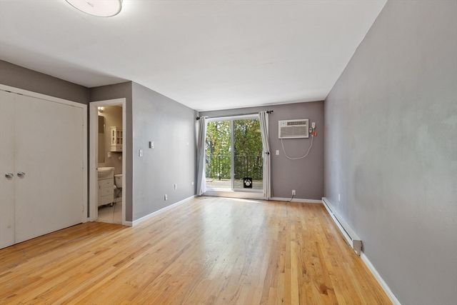 880 Broadway 5, Revere, MA 02151