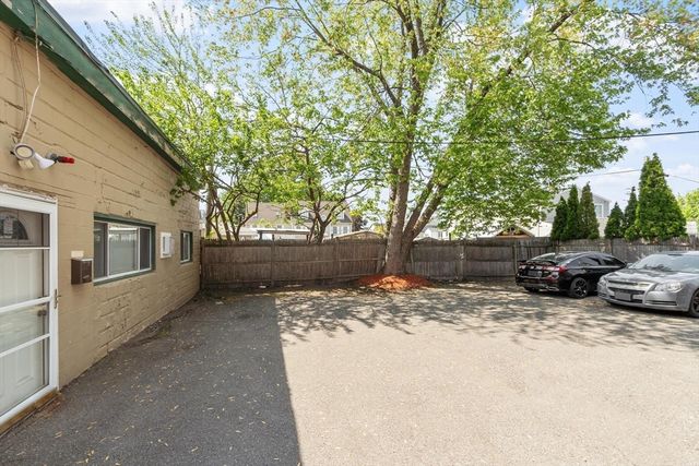 880 Broadway 5, Revere, MA 02151