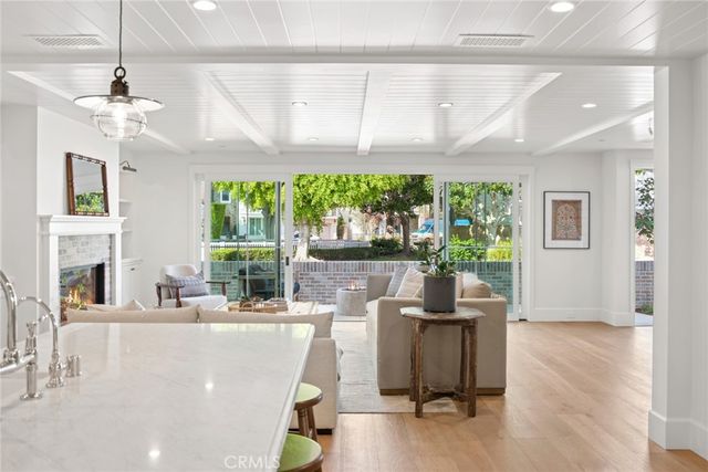 1517 Miramar Drive, Newport Beach, CA 92661