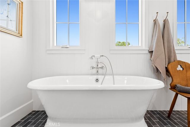 1517 Miramar Drive, Newport Beach, CA 92661