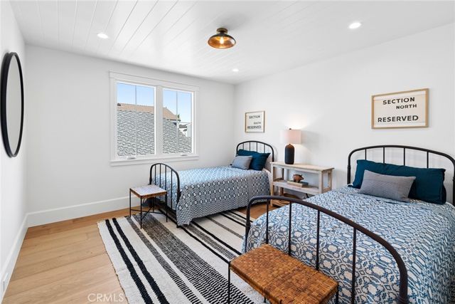 1517 Miramar Drive, Newport Beach, CA 92661
