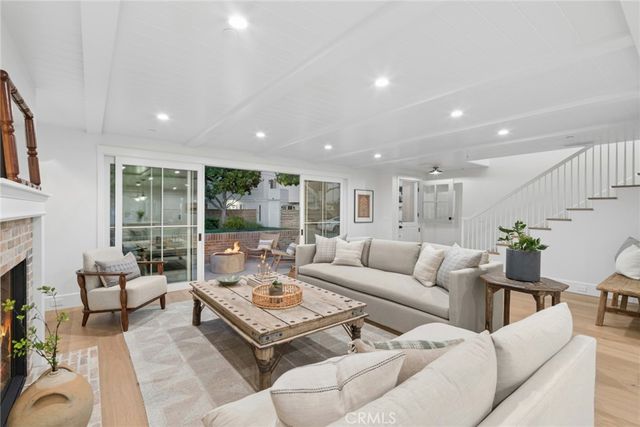 1517 Miramar Drive, Newport Beach, CA 92661