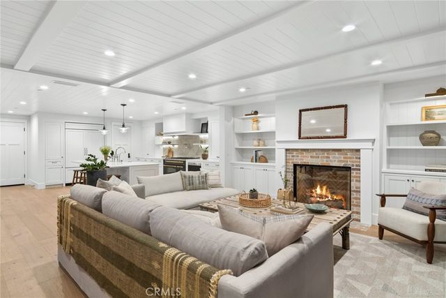 1517 Miramar Drive, Newport Beach, CA 92661
