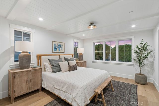 1517 Miramar Drive, Newport Beach, CA 92661