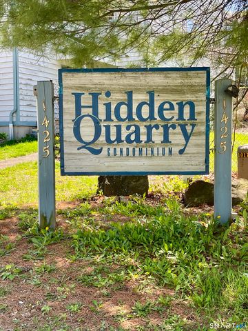 1425 Quinnipiac Avenue 302, New Haven, CT 06513