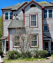 1425 Quinnipiac Avenue 302, New Haven, CT 06513
