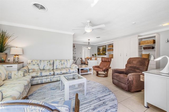 615 10TH AVENUE NE 1, St Petersburg, FL 33701