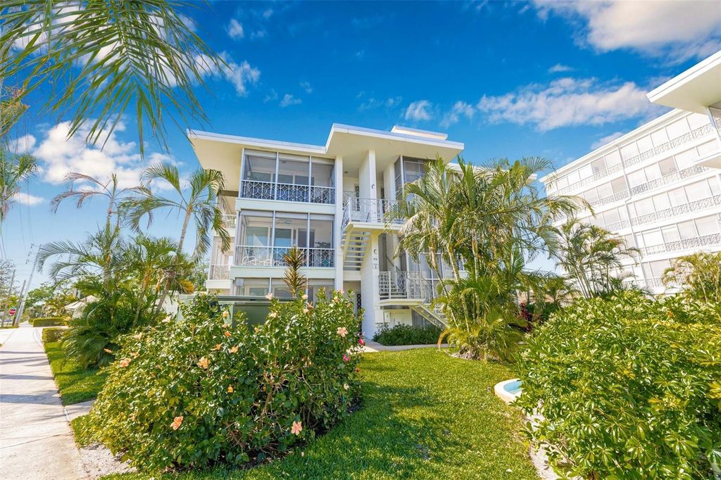 615 10TH AVENUE NE 1, St Petersburg, FL 33701