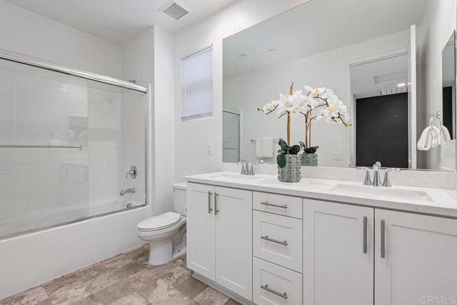 1194 Via Candelas, Oceanside, CA 92056
