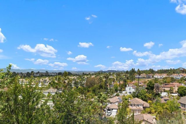 1194 Via Candelas, Oceanside, CA 92056