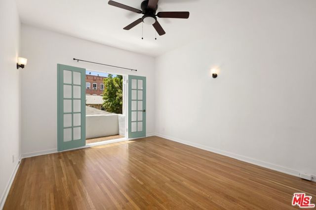 2011 N Beachwood Drive, Los Angeles, CA 90068