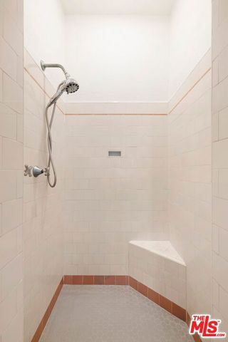 2011 N Beachwood Drive, Los Angeles, CA 90068