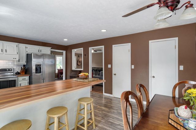970 E State Highway Ww, Springfield, MO 65803